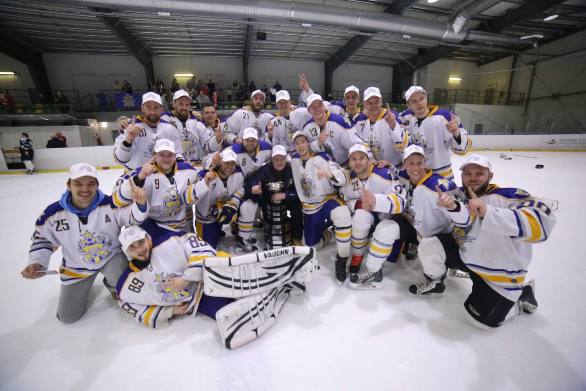 Rupuči bullīšos ar 3:2 uzvar Hokejam LV un kļūst par Olybet EHL R4 divīzijas čempioniem!

#EHLplayoff #champions