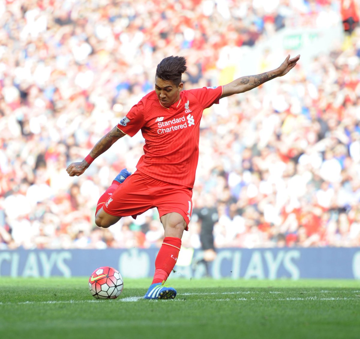 LivEchoLFC's tweet photo. Yes, @Roberto_Firmino #LFC https://t.co/xUdHONZx61