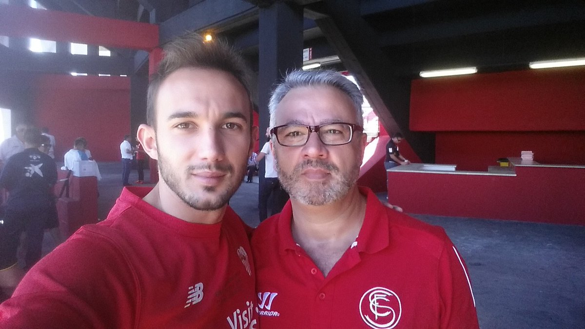 JavierGilGil's tweet photo. #MiSelfieEnNervion @ZTE_es https://t.co/t6RqxRBtBi