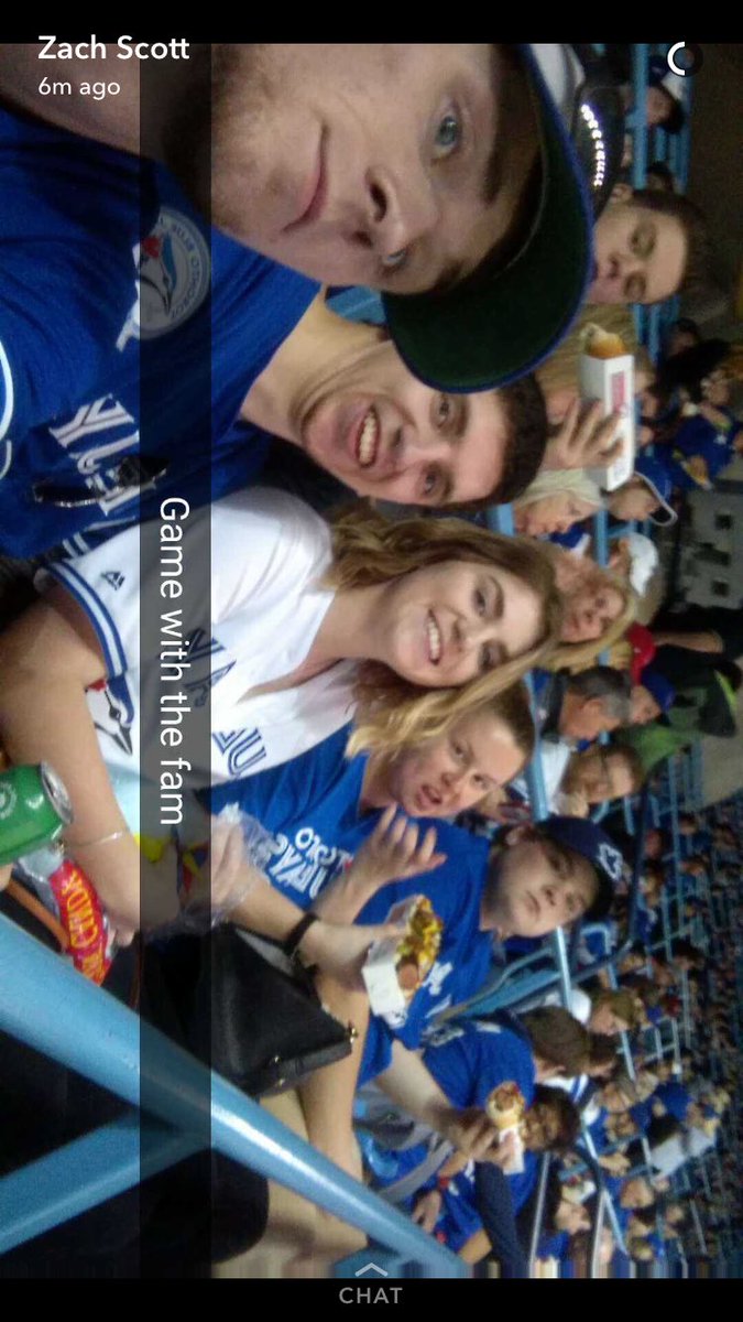 maddiescott44's tweet photo. @BlueJays game with the fam 🤘🏻 #ourmoment https://t.co/FlQHOvC9Wn