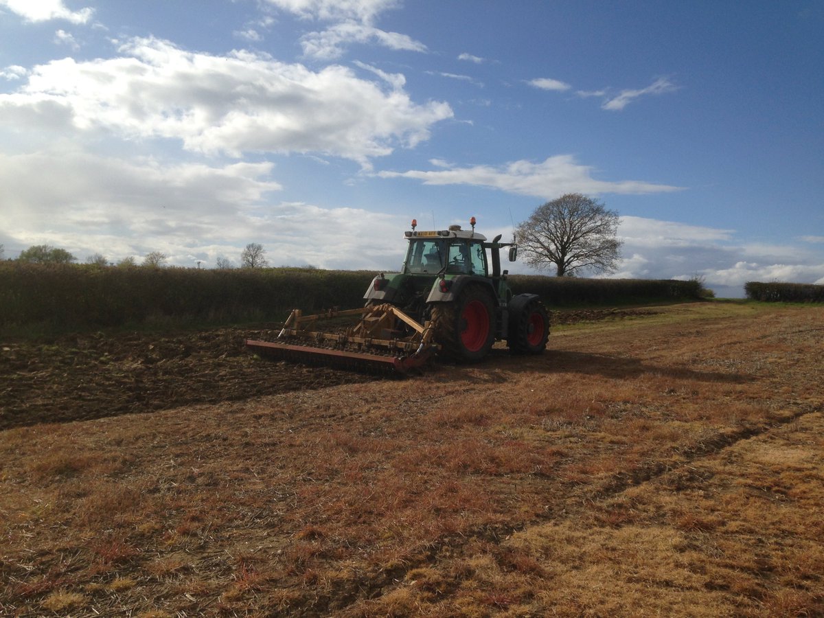 HookFarm tweet media