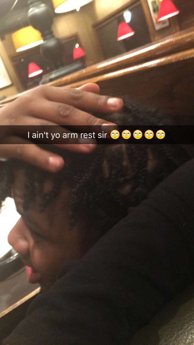 hollie_noellee's tweet image. a best friend appreciation post 😂😂 #thankgodhedoesnthavetwitter #idbedead 💀😂❤️