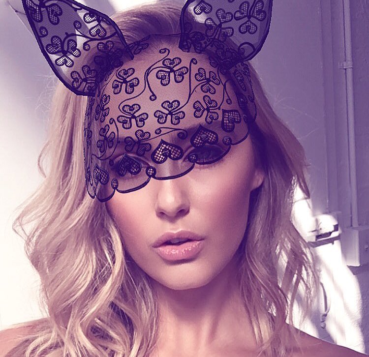 Selfie Sunday for you all 💋♠️