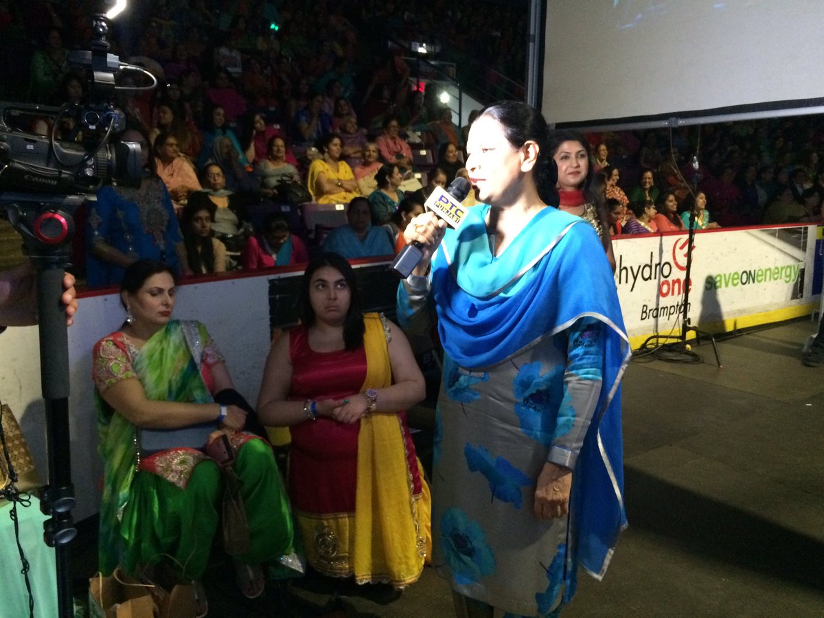 AmritMangat_'s tweet photo. Delighted to join in celebration of Annual Teeyan Da Mela at @poweradecentre @WatnoDur @Kathleen_Wynne https://t.co/Qnx77nnWfm