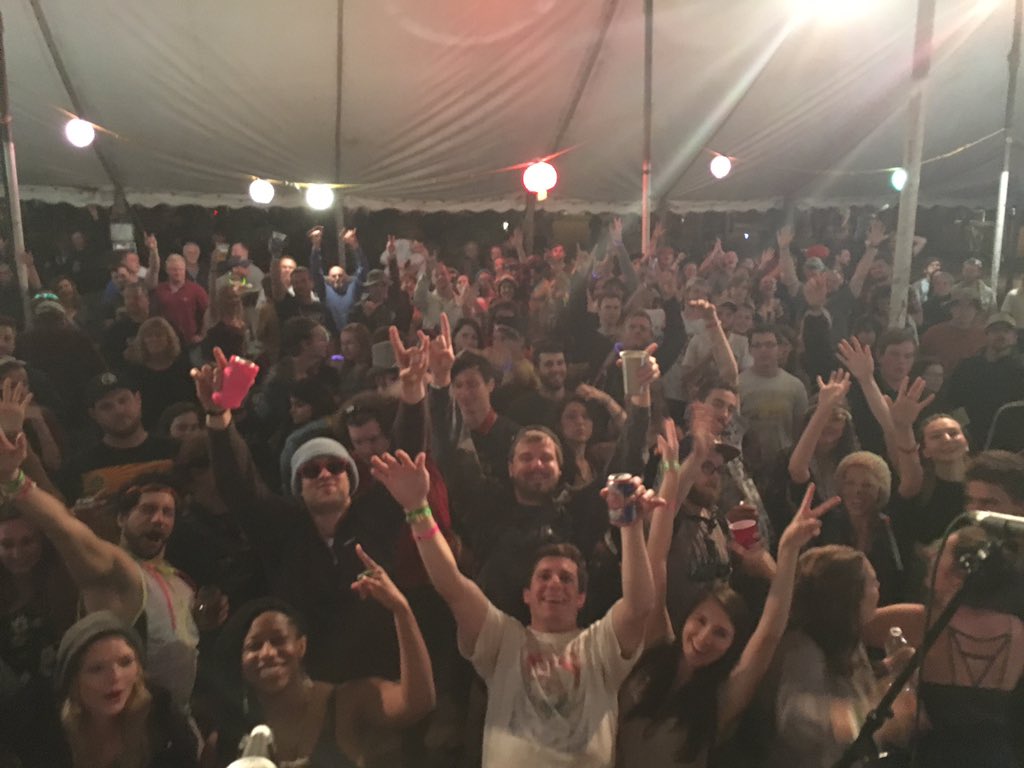 Temple5ILM's tweet photo. The crowd at #shakorihills2016 was TOO REAL! https://t.co/P2fsQuSdd5