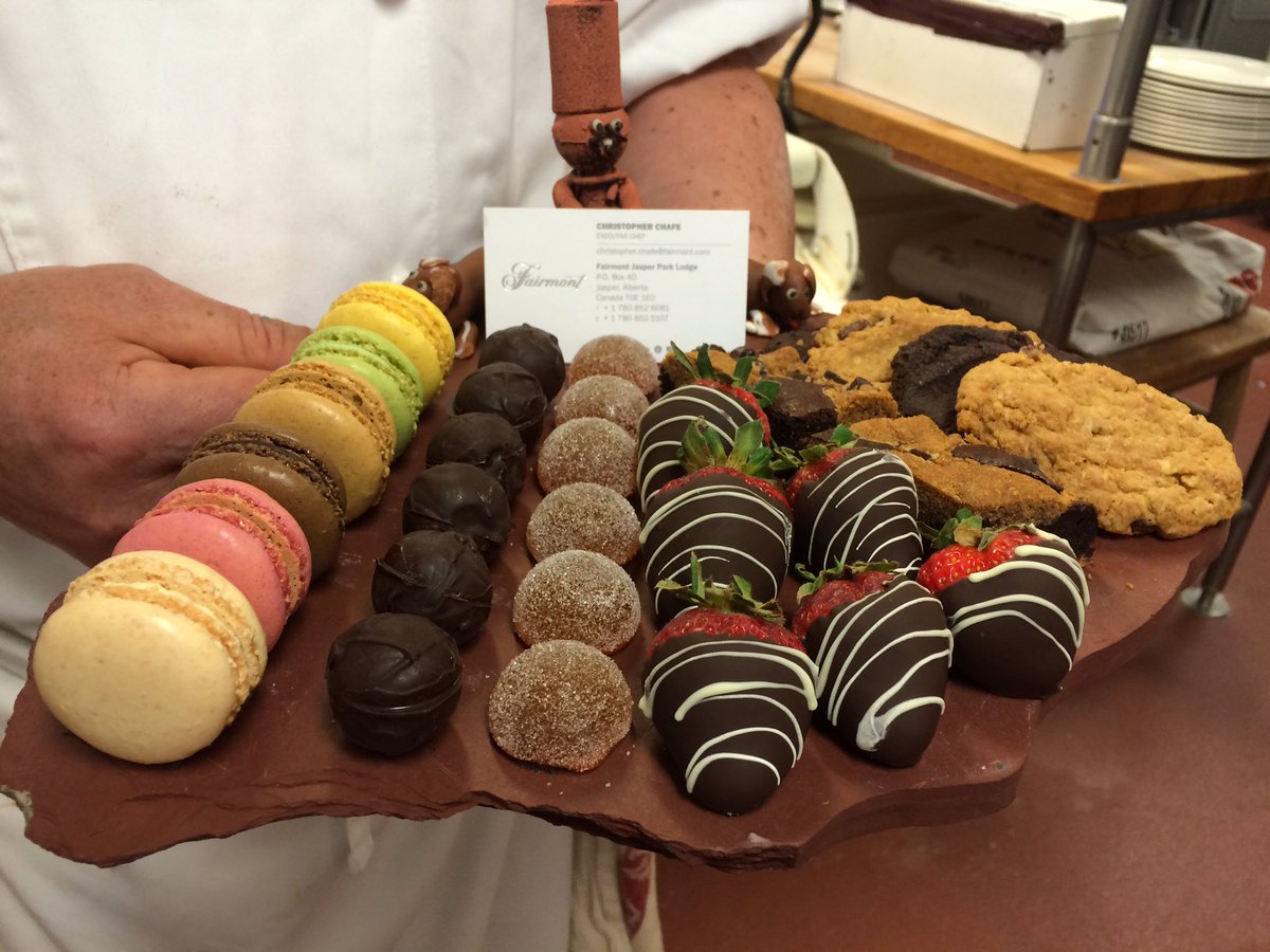 chafe_chef's tweet photo. Pastry sweet tooth welcome amenity, thanks Marton https://t.co/NQLhf8g04V