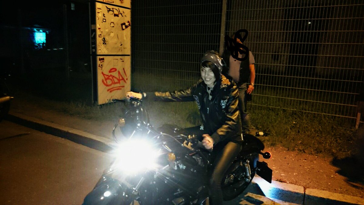 quecke_jasmin's tweet photo. #fromyesterday #Bikertag #bikerlife #Biker #motorrad #Nuernberg #nürnberg #dreads #dreadlocks #dreadhead #dreadpower https://t.co/cHRW9snXvo