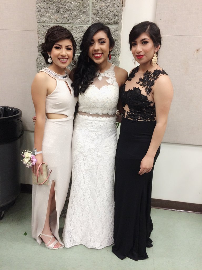 littlelexx__'s tweet photo. #ghsprom2016 ๐
๐ป https://t.co/9J6ZK52Pms