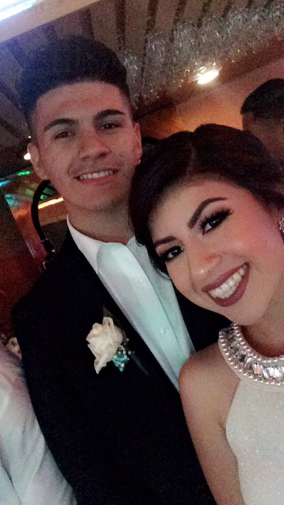 littlelexx__'s tweet photo. #ghsprom2016 ๐
๐ป https://t.co/9J6ZK52Pms