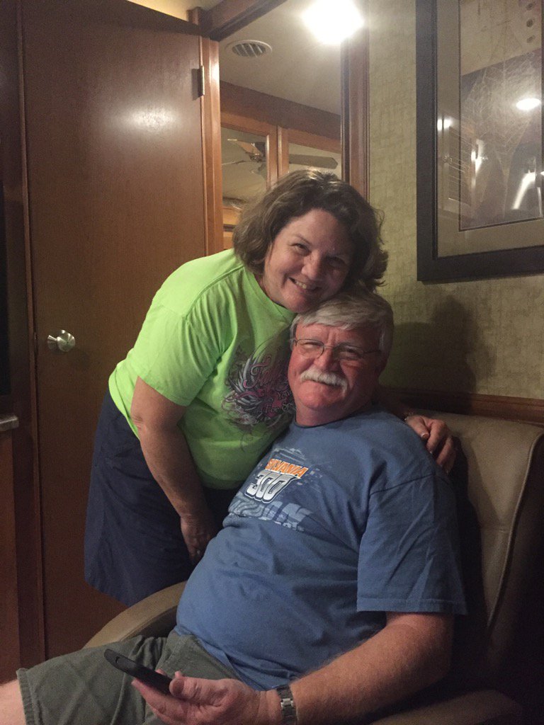 CuylerLanier's tweet photo. Happy Mother's Day to my beautiful Mom! #SheMadeMe #Dadhelped https://t.co/oURXmqk6th