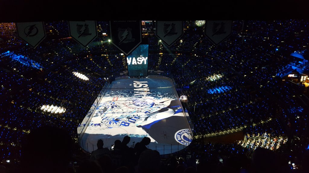 BSDeCosmo's tweet photo. Go Bokts! Game 5 at home, win it now. #bethethunder https://t.co/DjxSU1gU6L