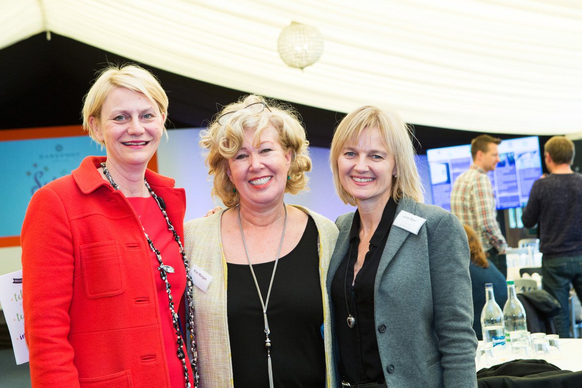 Barefoot_Ltd's tweet photo. We love this picture of three influential & inspirational women at #barefootspringconf @suzygreaves @juliestarrcoach https://t.co/NyRyAHbBR0