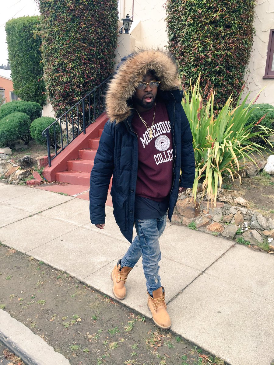 WillJam1's tweet photo. I'm rapper but I'm still a gorilla (u understand)

I don't need you playa hatin on mani ( u understand) https://t.co/XcsG7mx250