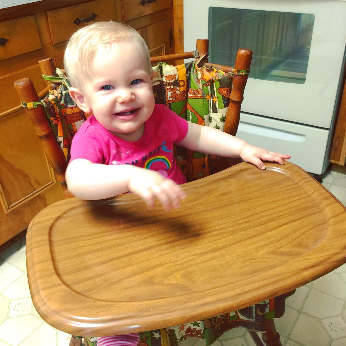 leighpartinboyd's tweet photo. Hannah trying out my high chair at my mom's house. #70sstuff #MothersDay https://t.co/jS8CzOUezZ
