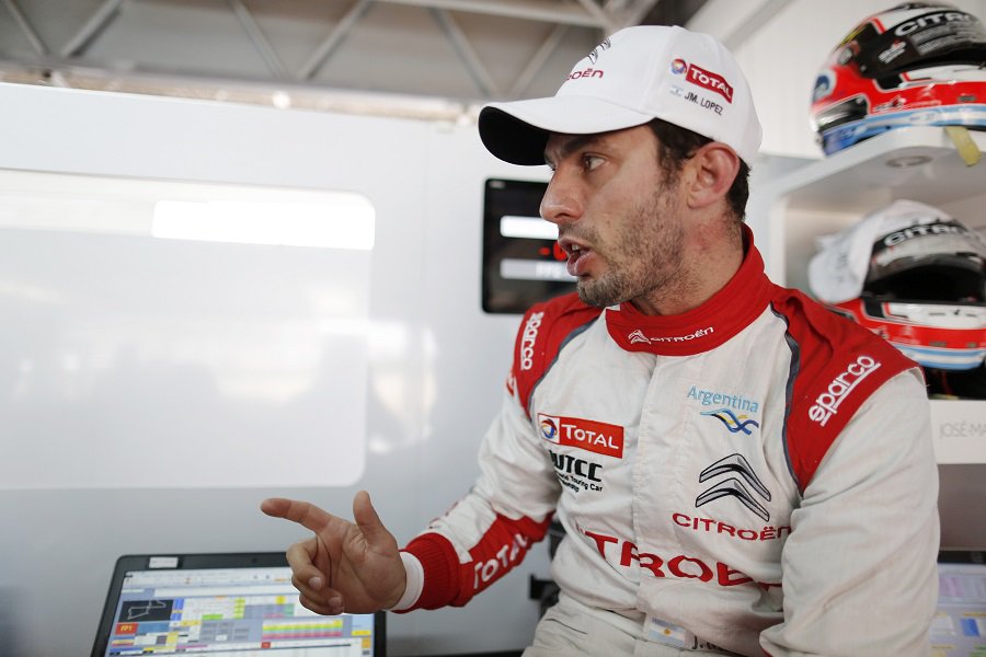 Campeonesnet's tweet photo. #WTCC @pechito37 a Carlos Alberto Legnani: "Estos 80kg han sido para matar a Citroën" 👉 https://t.co/hY55TIltmS https://t.co/dvjxOiKPBi