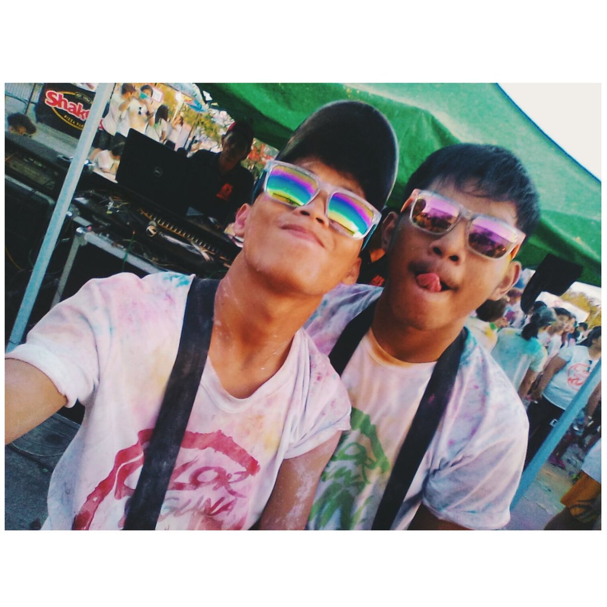 j0hn_r0m's tweet photo. #colorLAGUNArun #latepost 
Bespren @jbllstr salamat sa pagsama sa akin sa    Fun Run. At least di naging Fun Walk. https://t.co/QyNwPgPzQt