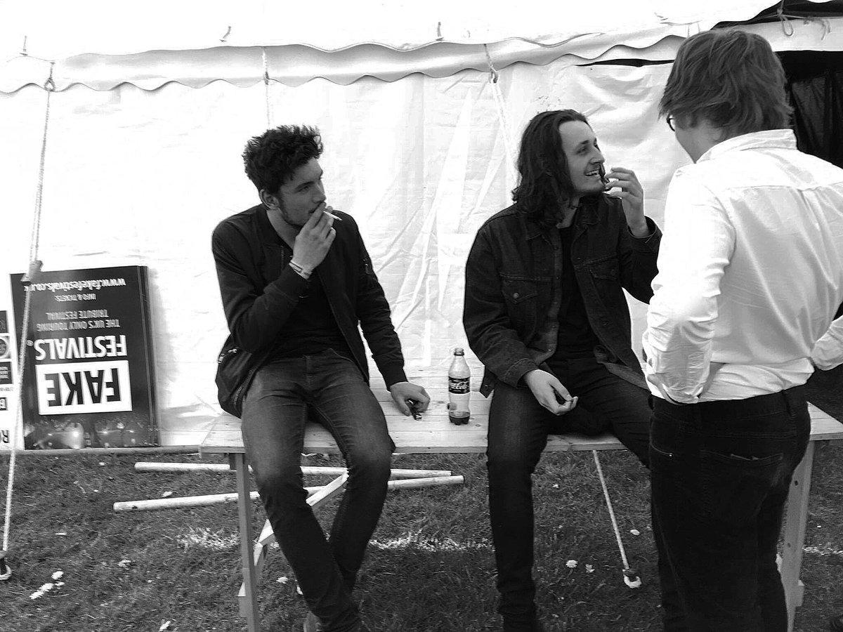 Sandall Park Fake Festival 2016 was amazing! Thanks to Jez Lee, the crew and all the people who came to see us!