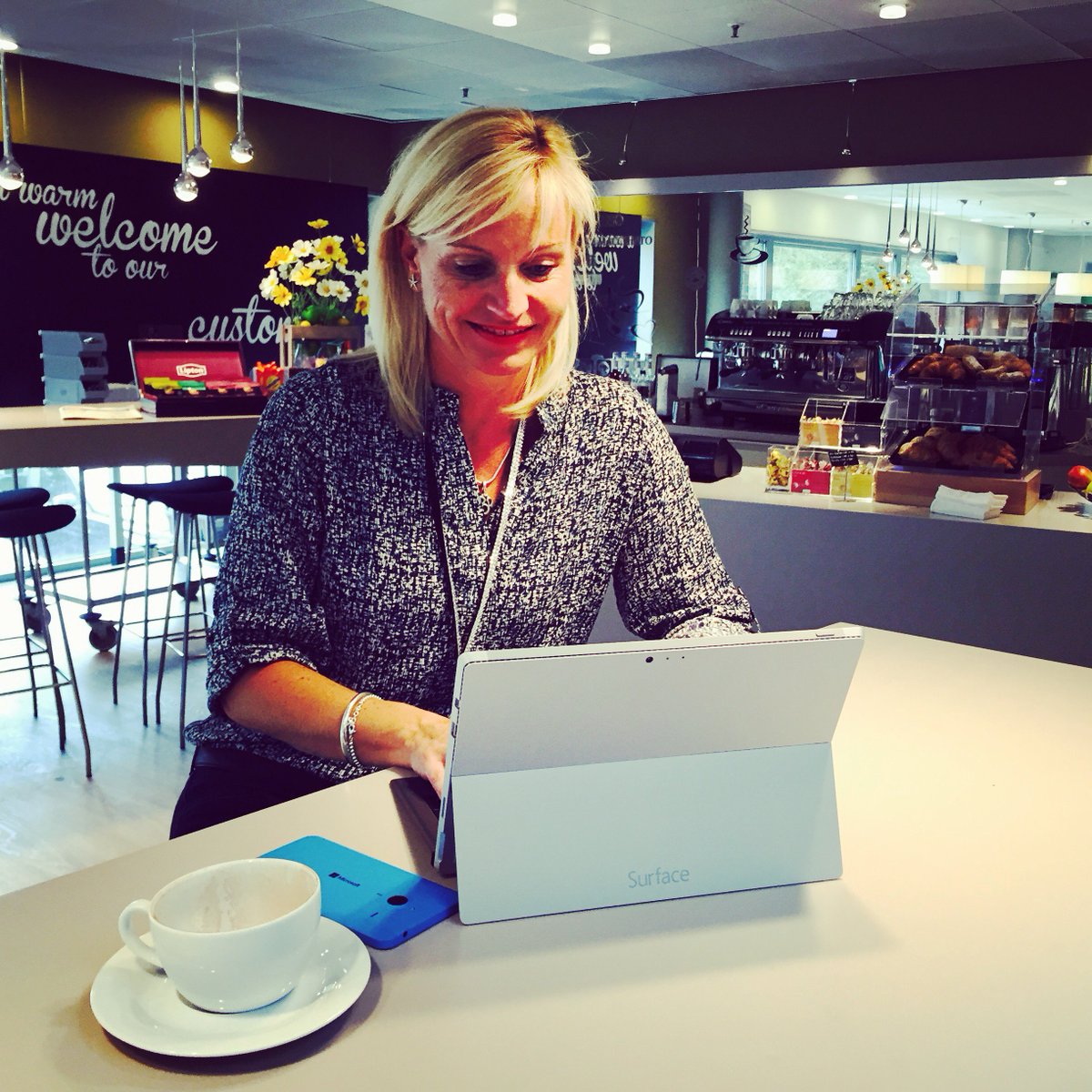 Wir haben mit <a href="/Brigi68/">Brigitte Duerr</a> über Karriere, Erfolgsgeschichten und ihre Hilfsprojekt gesprochen: bit.ly/1VPeQs1