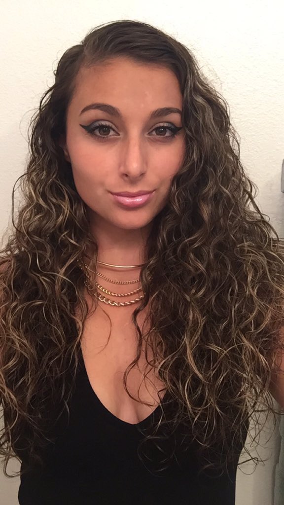 ArabBabess's tweet photo. Persian😍😍😍 https://t.co/yXhzQK2cdE
