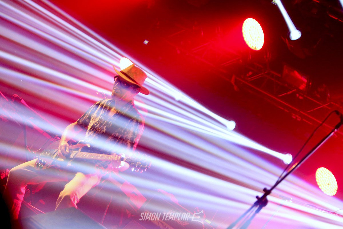 fotorockers's tweet photo. TREMENDO #SkayEnKrakovia Noche hipnótica de #Skay en Cba FOTOS: https://t.co/TQUMNjdRb3 @josedpalazzo @KrakoviaCba https://t.co/UWpAGFpxm5