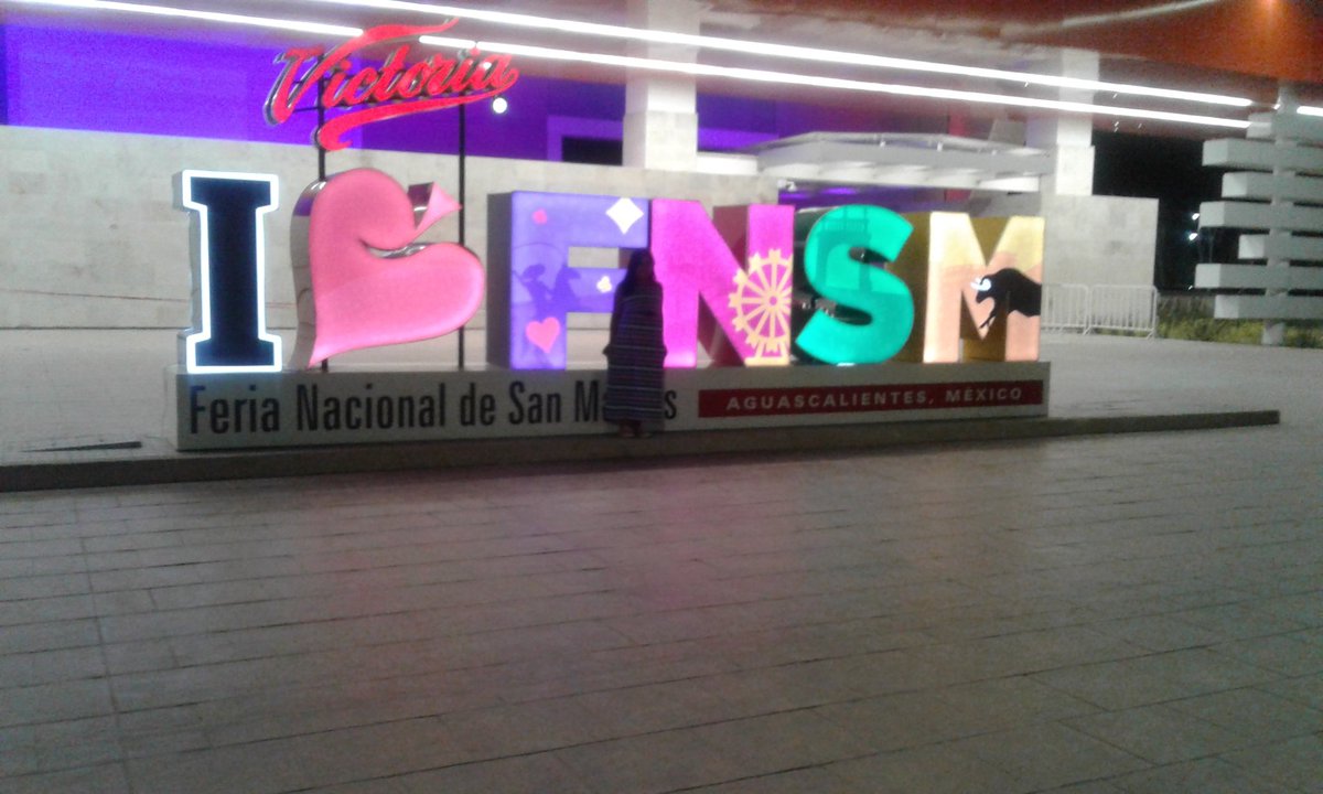 ciaragarzaa's tweet photo. 👉💜FNSM💜👈 https://t.co/zU3Fr93Y2d