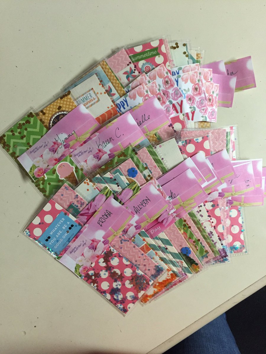 Cupcakes, roses &amp; handmade bookmarks (by <a href="/2nJennifer/">Jenn Edwards-Willey</a>) for all our hardworking moms <a href="/NEToledoTHD/">Toledo THD-Alexis Rd</a>!! 🍰🌹🎀