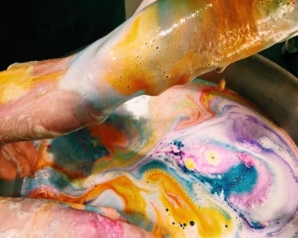 Lushnewcastle's tweet photo. Our The Experimenter Bath Bomb has vibrant colour, popping candy and Fair Trade vanilla ab… https://t.co/Fsg5LW0kK5 https://t.co/ojq95ZRSUS