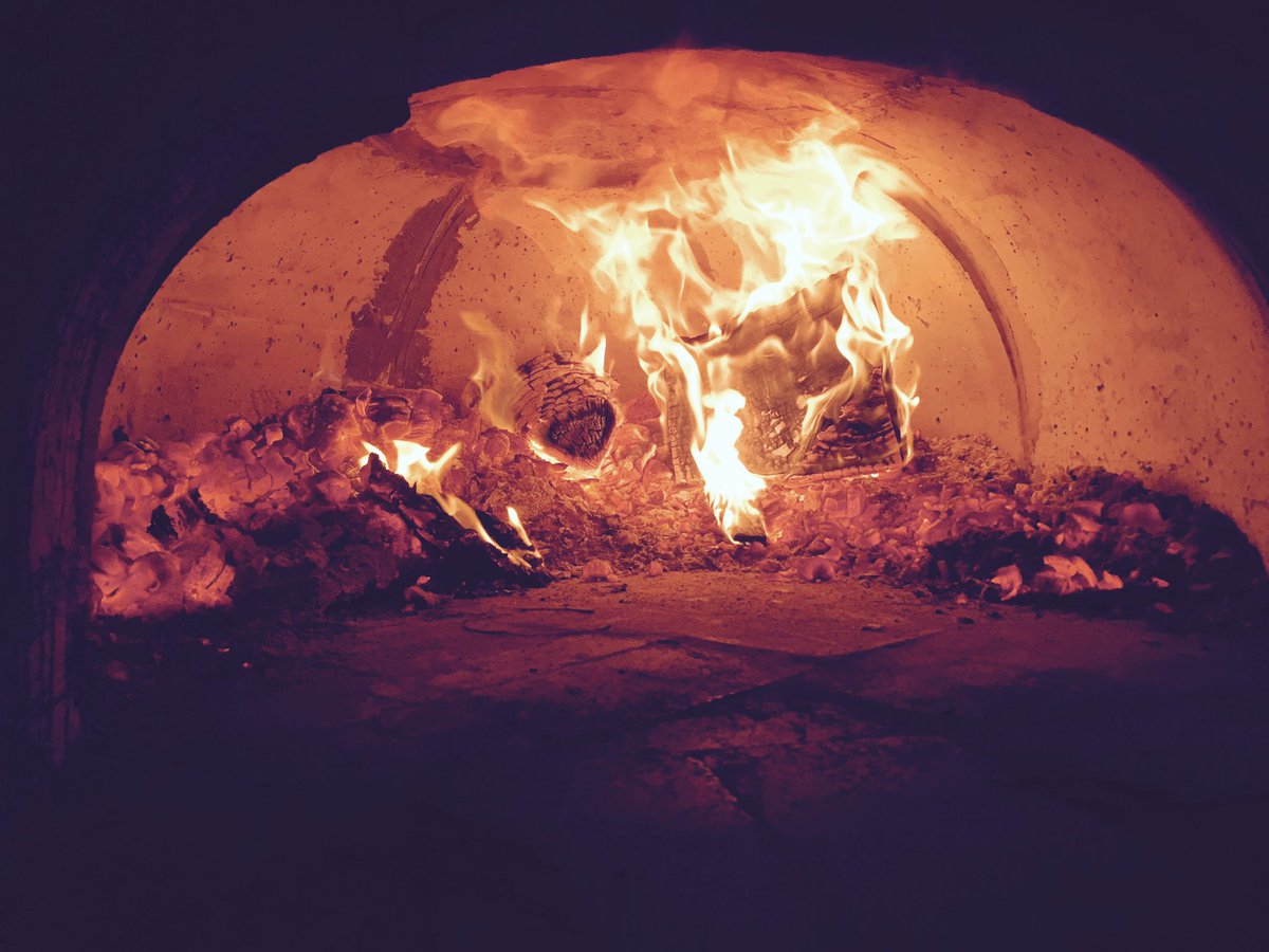 Portlandjamjar's tweet image. Jam jar training tonight, we are open on Thursday 26th looking forward to the summer 😎 from 5-9🍕💥🍕💥 every Thursday