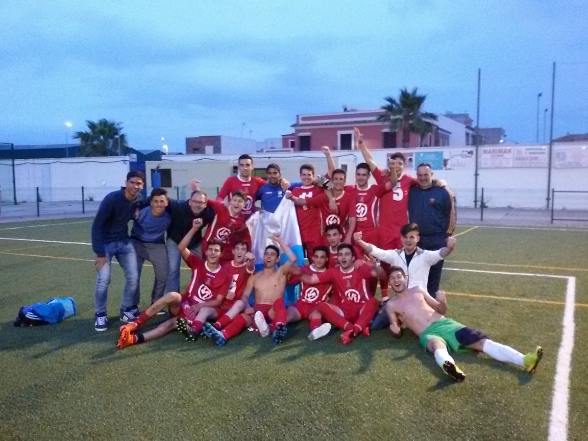 Enhorabuena al Equipo Juvenil B por su ascenso de categoría y a su cuerpo técnico Avelino y Pire