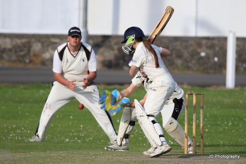 JD_Photographs's tweet photo. @WaynePows @DafenWelfareCC Some shots of Kelsey from today #fourwickets and a #notout https://t.co/jnGrZLARpJ
