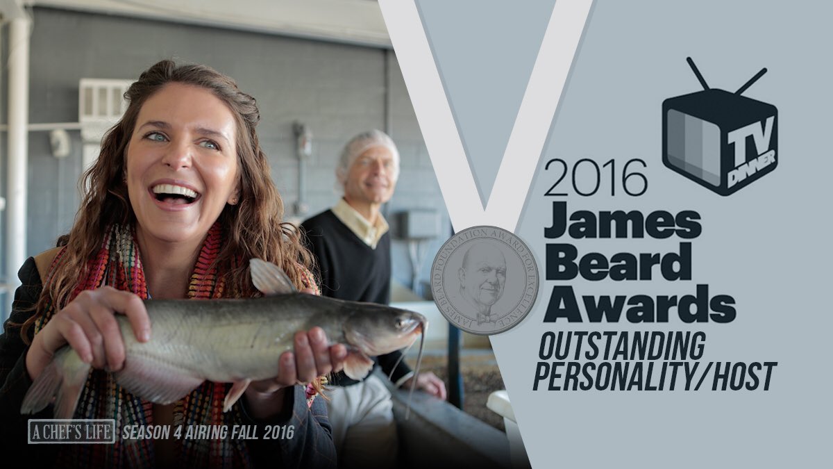 And she's bringing it home! Huge congrats to <a href="/chefandthef/">Vivian Howard</a> 😍 <a href="/beardfoundation/">James Beard Foundation</a> #jbfa #achefslife