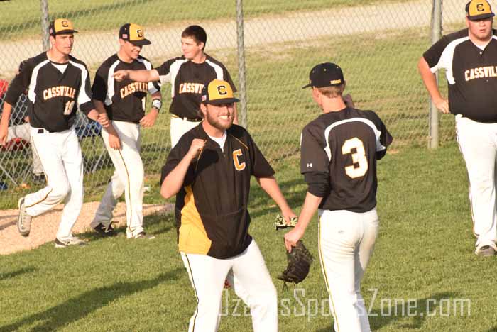 OzarksOzone's tweet photo. Noah Hadlow honors late Cassville students with his shutout performance on Tuesday. Story: https://t.co/2cc7k1eqYo https://t.co/QQ2SZT8poR