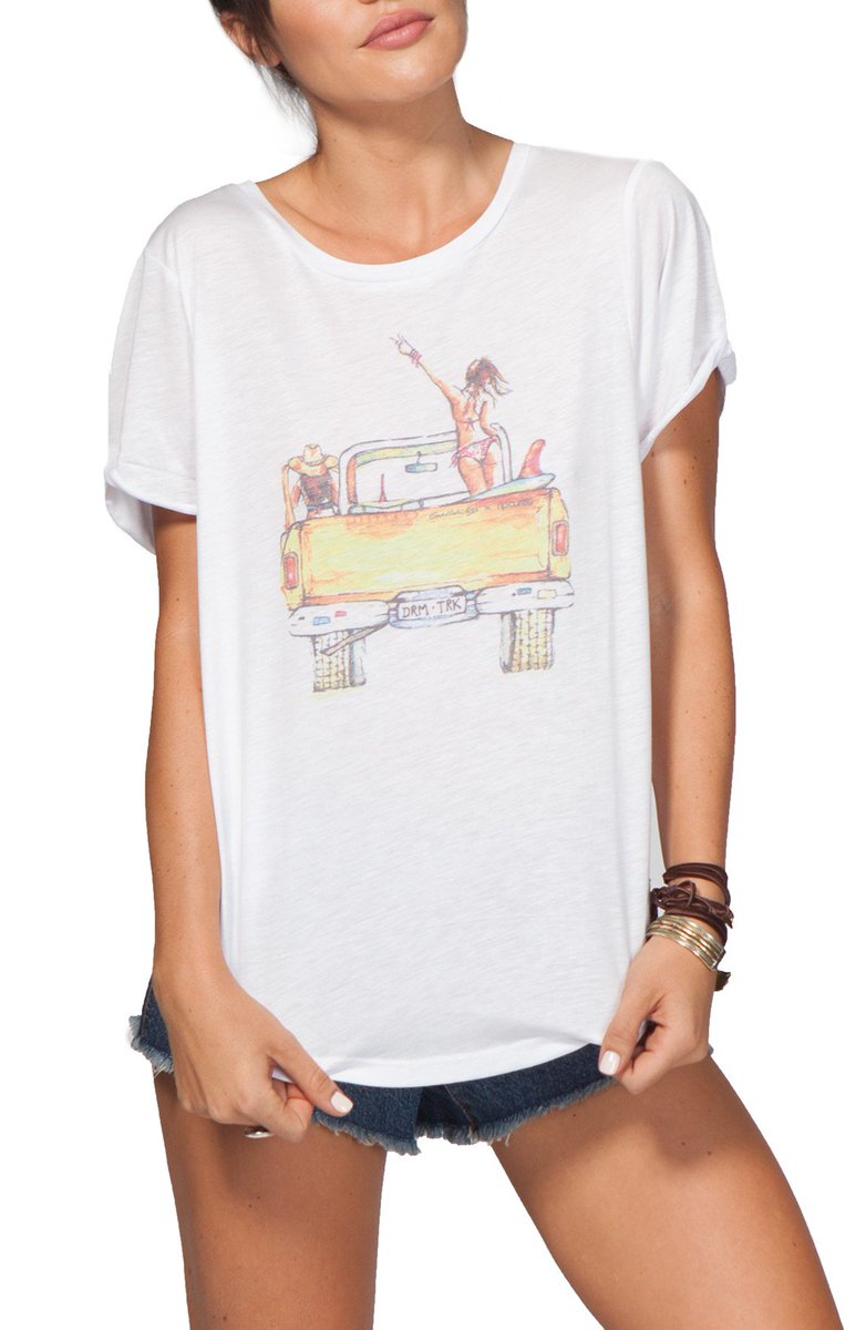 NewInClothing's tweet photo. New @ #Nordstrom from #RipCurl Rip Curl 'Goldfish Kiss' Graphic Tee https://t.co/13pUThPRyS https://t.co/im2D6iEqoV
