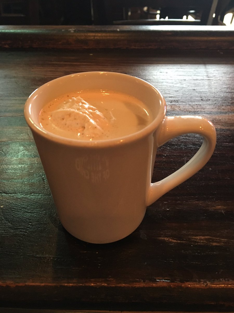Roadhouse66Chi's tweet photo. Come get some deelish Irish Coffee to keep you toasty at the #cubs game tonight! @Cubs #UPShow #rh66gng https://t.co/RodZnKRTaJ