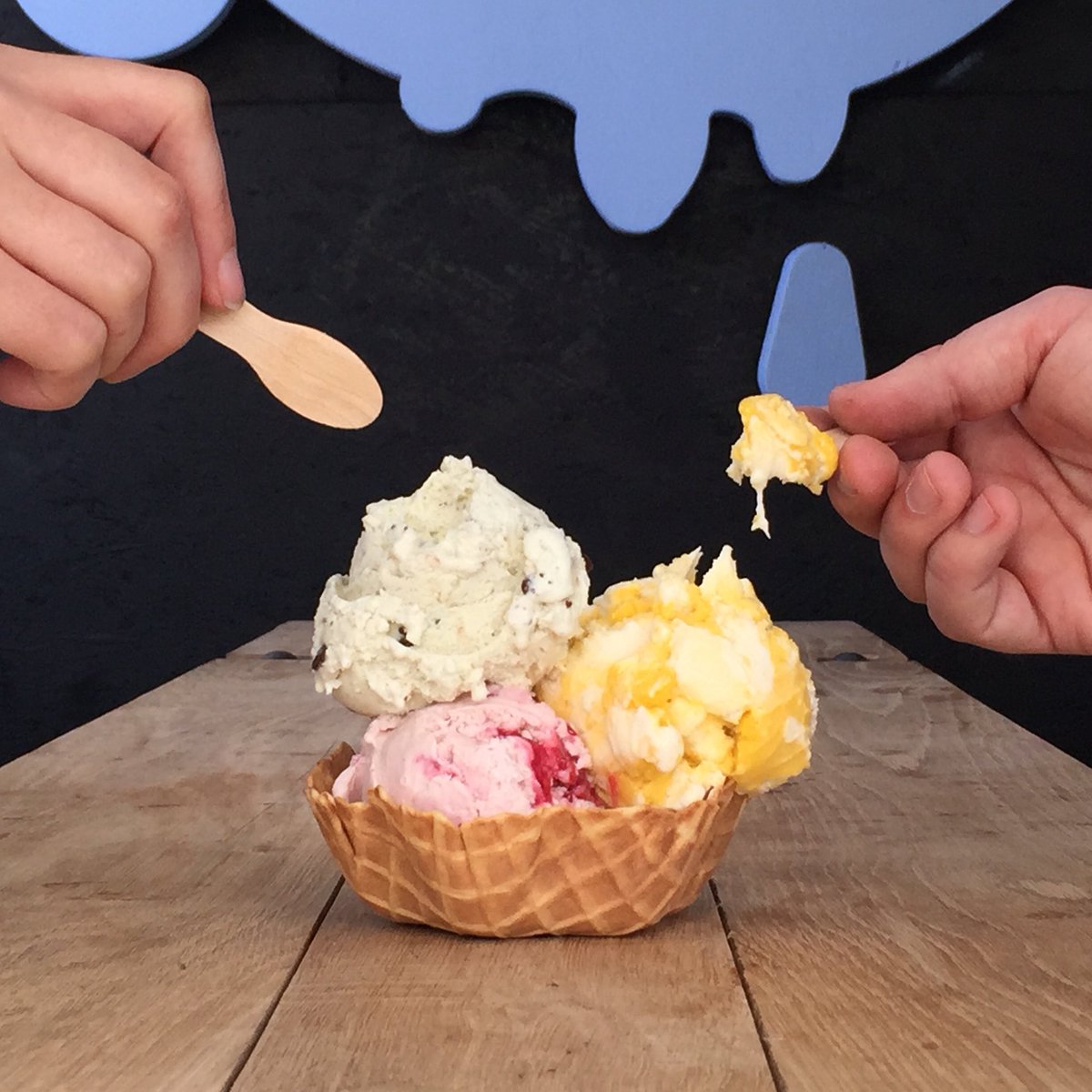 AnotherStoryMcr's tweet photo. Great day shooting (and eating) lots of delicious ice cream for @Snugburys 🍦😋🍦 https://t.co/pTof49u0D0
