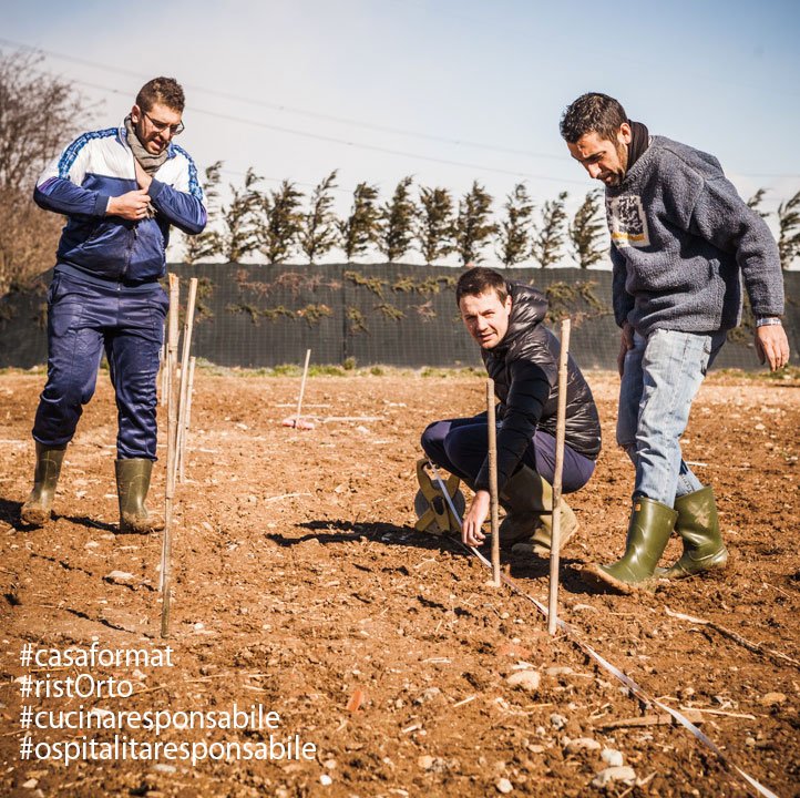 casaformat's tweet photo. una #casa speciale, un grande giardino di #verdure, un #ristOrto e tanta #ospitalità #Torino #cibo #responsabilità https://t.co/hjvLWQumwY