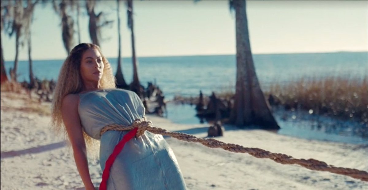 RollingStone's tweet photo. Everything you need to know about Beyoncé's 'Lemonade' https://t.co/LvXSmo0QD0 https://t.co/gUipIloi2k
