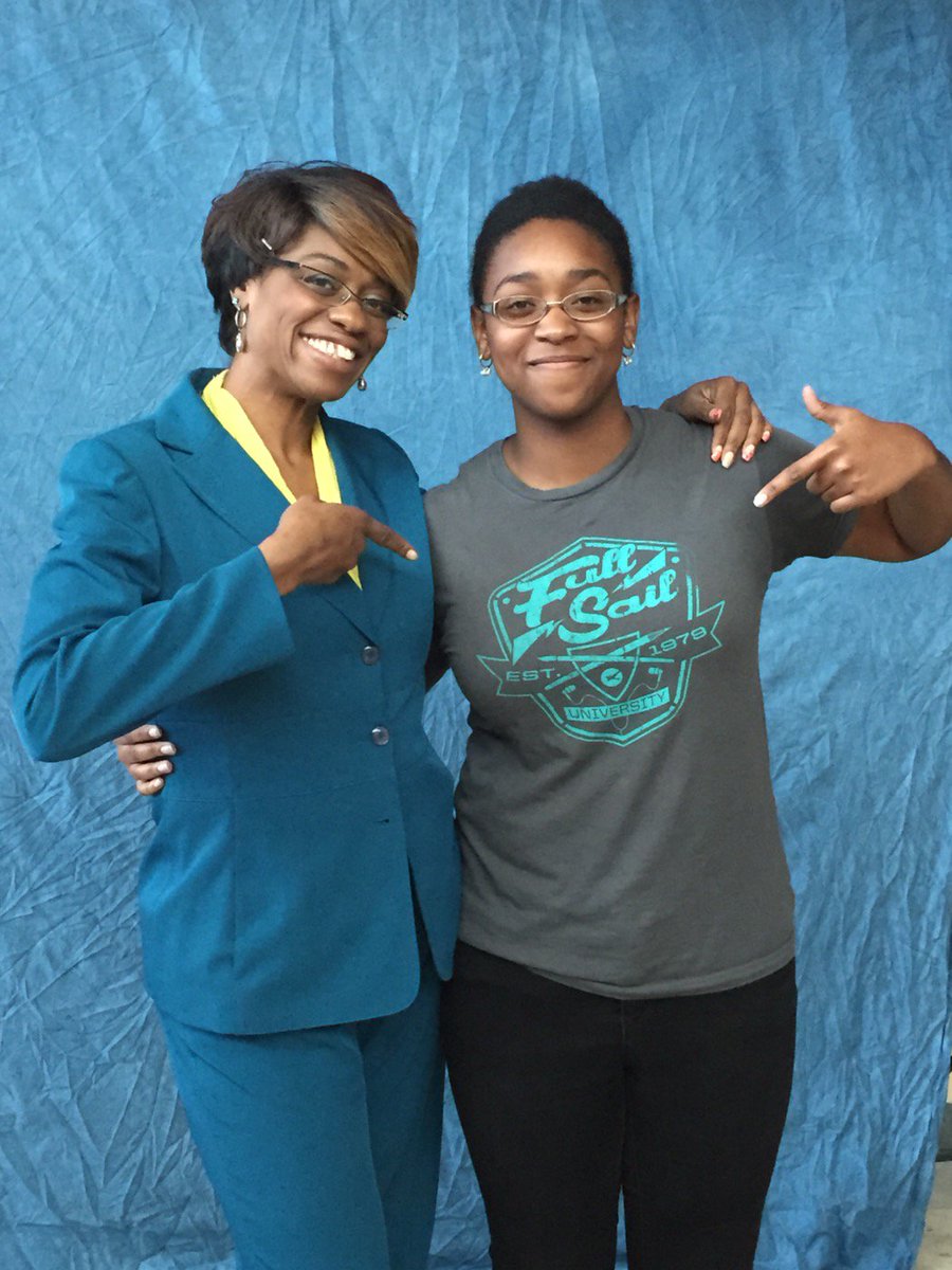 TakeStockDuval's tweet photo. #ReachHigher #TSICCollegeBound #ChangingLives #TSIC @TSIChildren https://t.co/CwhWxKVIE4