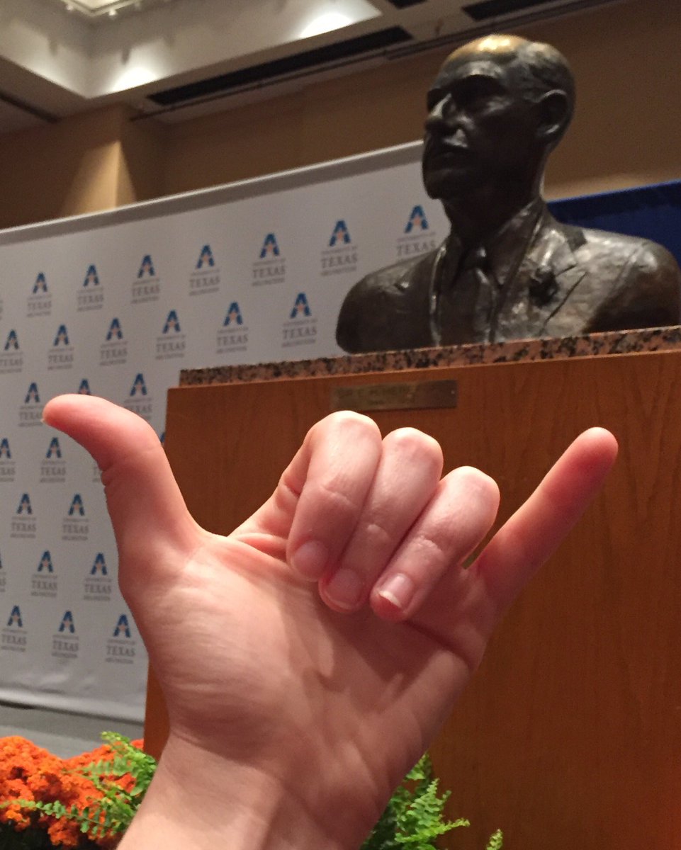 UTAAlumni's tweet photo. Tonight, the #almostalums of #uta16 get their #Maverick rings. Do you wear yours? Show us! Tag #showusyourring! https://t.co/9H1R4Pporb