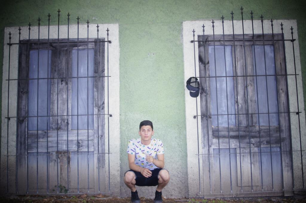 alextremoPV's tweet photo. #urbano #fotografia #barrioantiguo https://t.co/RfWqtYOWgv