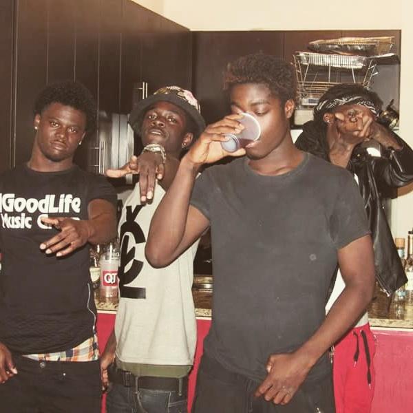 CLKentrell's tweet photo. @1goodlife_ @1TrapGeneral &amp; Cyanide #CL #SG #1GL Don't Slip https://t.co/8JNideQZkx https://t.co/mLnwRXVUCL