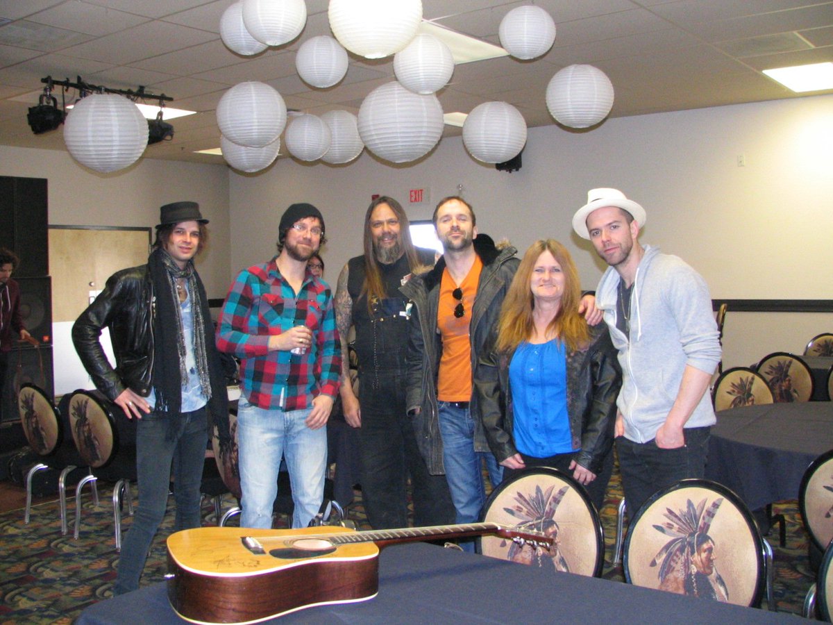 twitchb's tweet photo. @thetrews  I won a meet and greet last time you were at Gold Eagle Casino are you doing it again? Please? https://t.co/hbIDC38FYJ