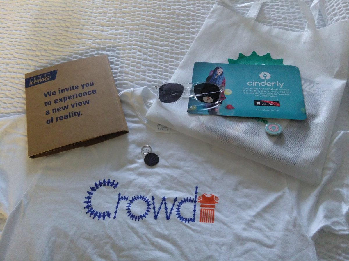 KateReigelman's tweet photo. Swag score!  #cinderlystyle #Crowdt  #kpmg 
Love the creativity of these businesses!! https://t.co/JUYIklYUvH