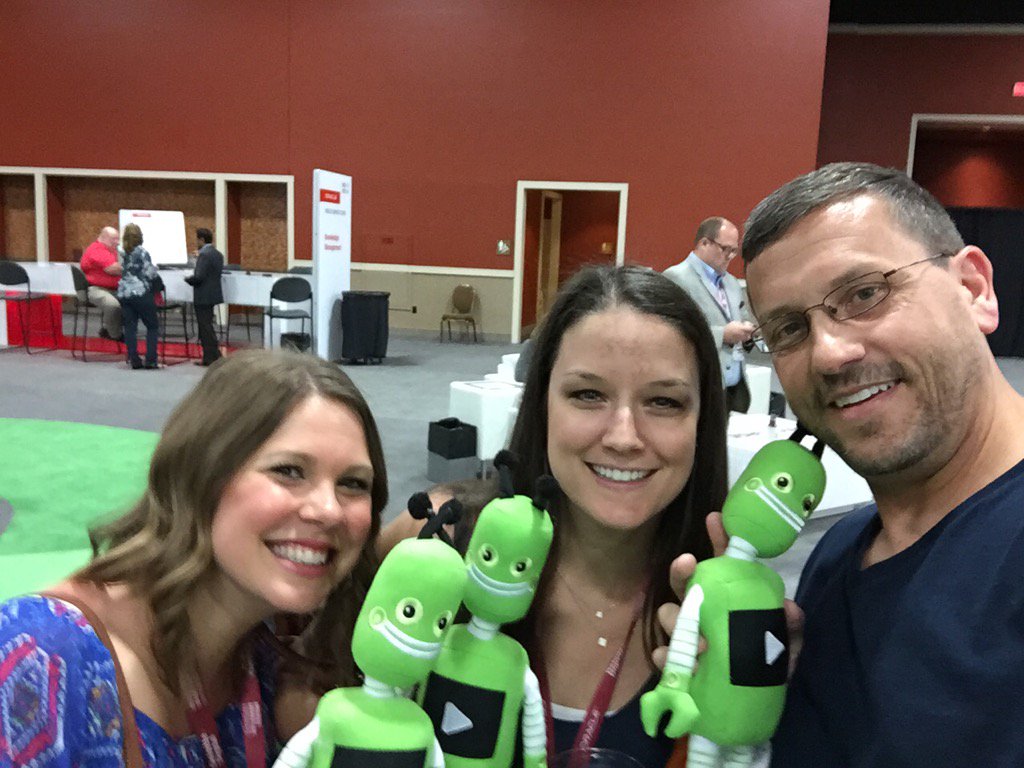 patrickaterrell's tweet image. #vivalasvbot