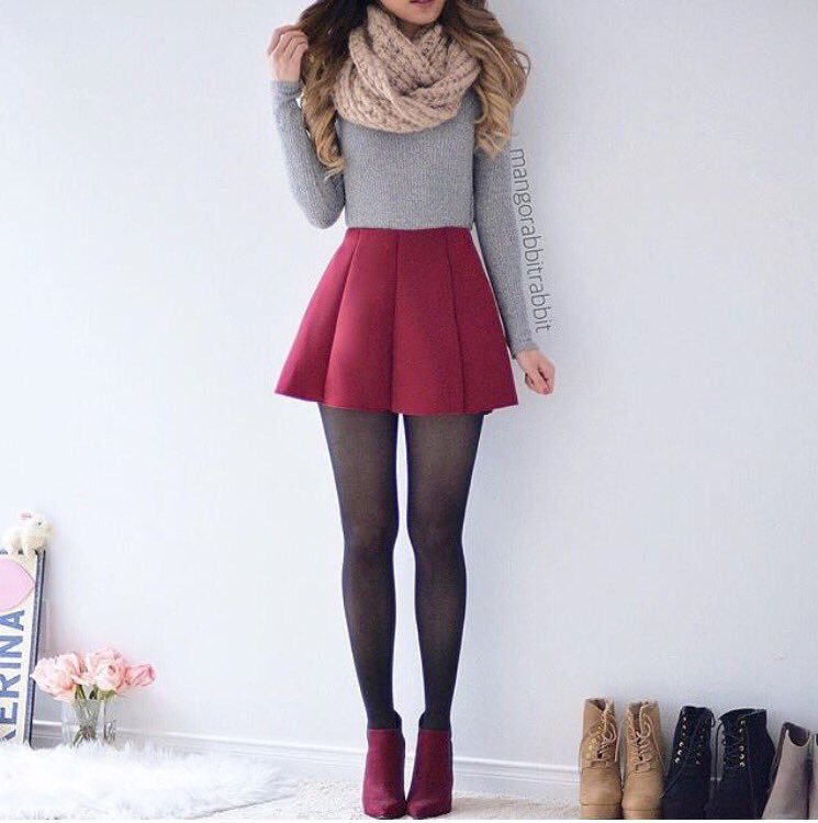 FemaleApparel's tweet photo. This Outfit is so Cute😍❤️ https://t.co/CN2Z8ppPWR