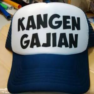 jogjafamilyfm's tweet photo. Yang kangen gajian mana RT-nya?? :) #DadaSapi w/ @adityarahaja & @dinaberkicau https://t.co/CN4MnT3eSd