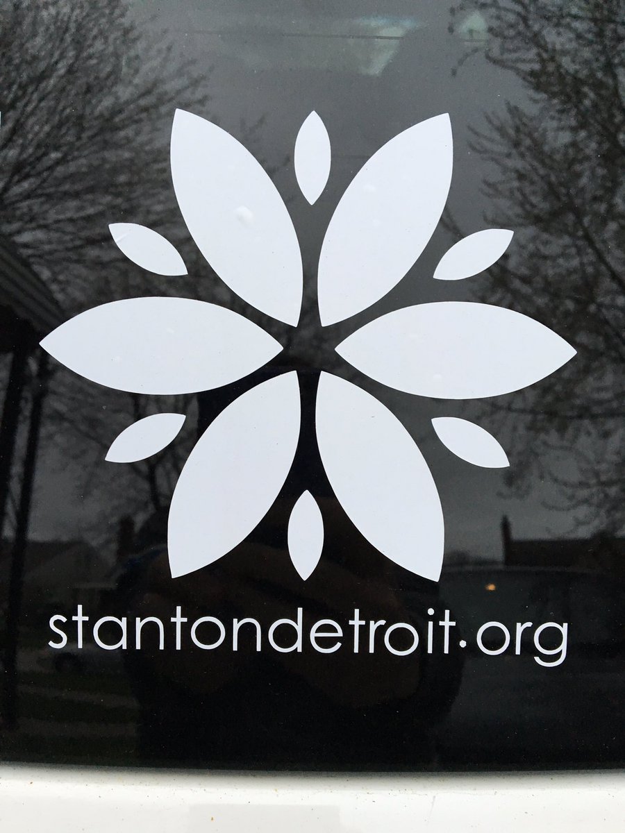 BrittaMenzel's tweet image. @LiveExplicit We finally started putting the decals on! We love them!!! Thanks!