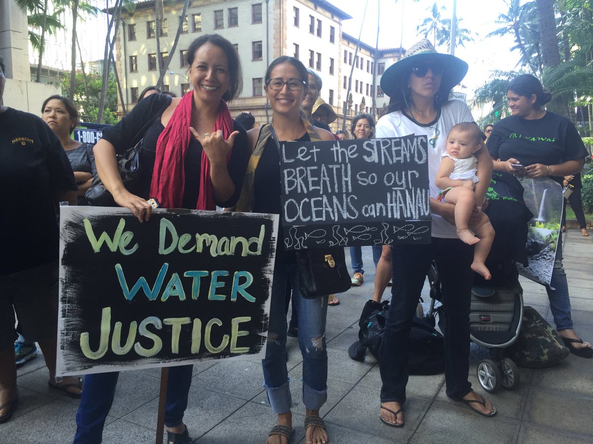 sierraclubhi's tweet photo. Mahalo! 100+ people rallied today in HNL, Kahului, and Hilo to tell A&B: #FreeTheStreams
https://t.co/n6bX8O04cZ https://t.co/20xGtAEEdd