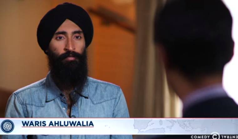 simran's tweet photo. 'The Daily Show' Nailed How Islamophobia Hurts the Sikh Community Too

https://t.co/ZsI1LOp2un https://t.co/Wv4UOBaruq