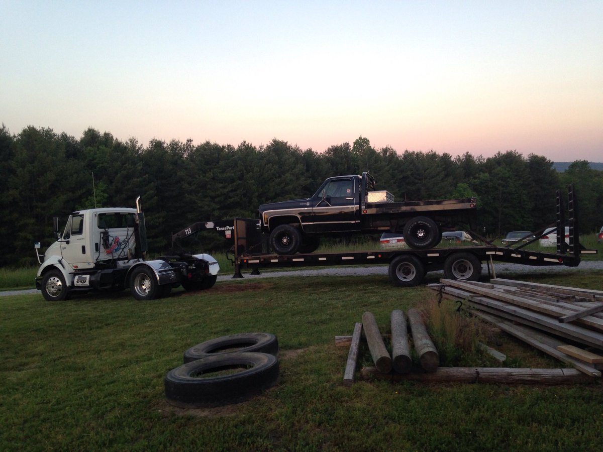 Logan__Kayler's tweet photo. It's been a sad day but she'll be back on the road in no time 😏 https://t.co/WRLaISKArn
